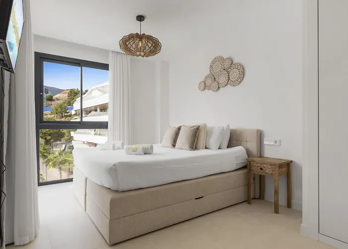 Vivi Homes -viva La Vida - Sea Views - Pool - Terrace Apartment Fuengirola