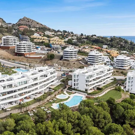 Vivi Homes -viva La Vida - Sea Views - Pool - Terrace Apartment