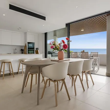 Vivi Homes -viva La Vida - Sea Views - Pool - Terrace Appartement *