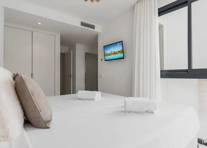 Vivi Homes -viva La Vida - Sea Views - Pool - Terrace Fuengirola